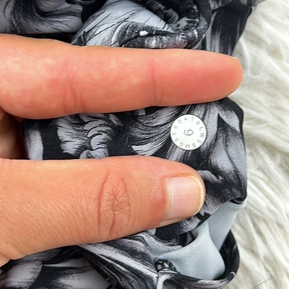 Lululemon Fast & Free Full Length Tight *Nulux 28" Night Garden Ice Grey Black - Picture 4 of 5